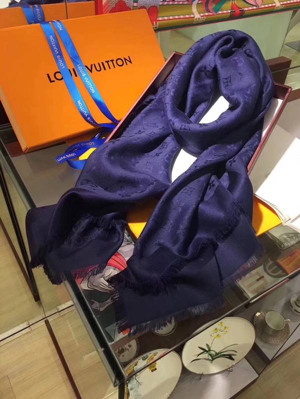 Louis Vuitton Scarf LVC00602